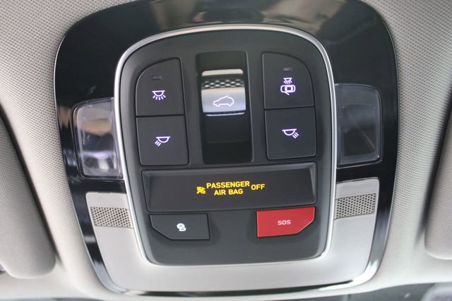 Used 2023 Hyundai Santa Fe SEL w/ Premium Package image 15