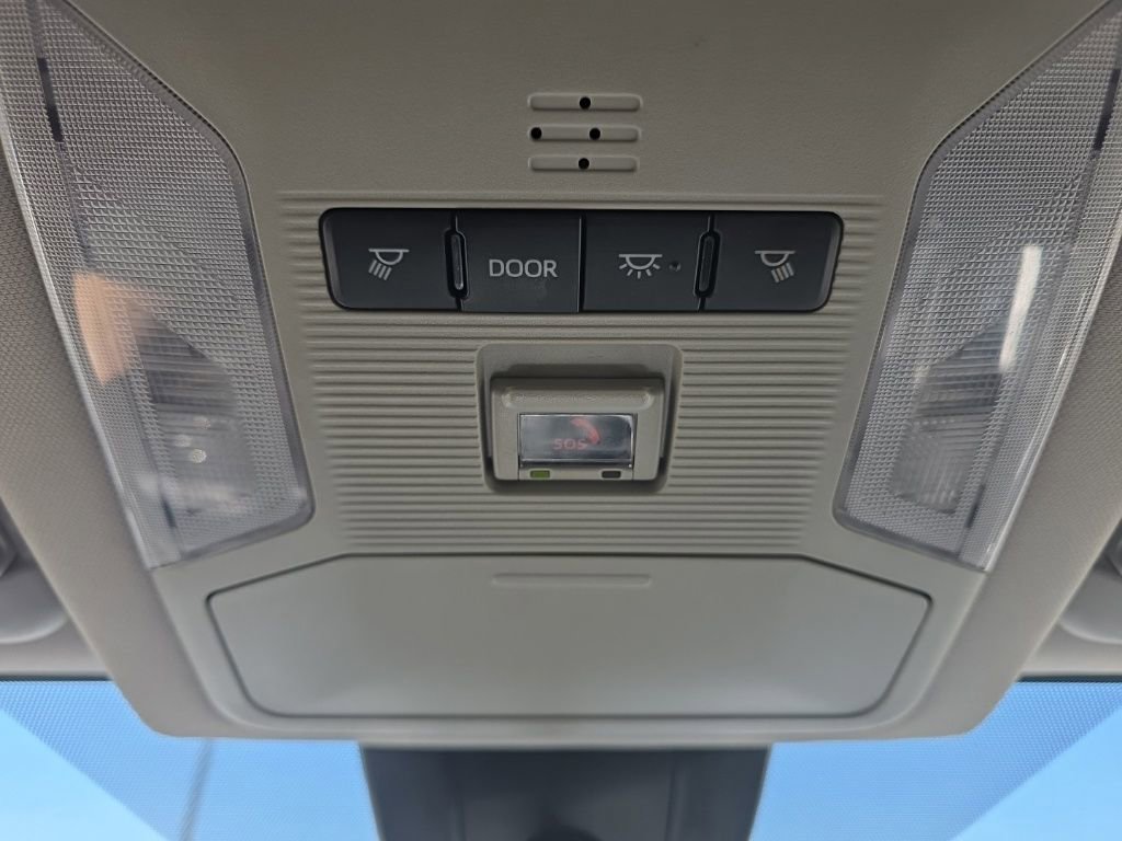 Used 2024 Toyota RAV4 XLE FWD image 30