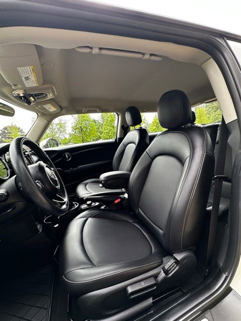 Used 2018 MINI Cooper 2-Door Hardtop FWD image 10