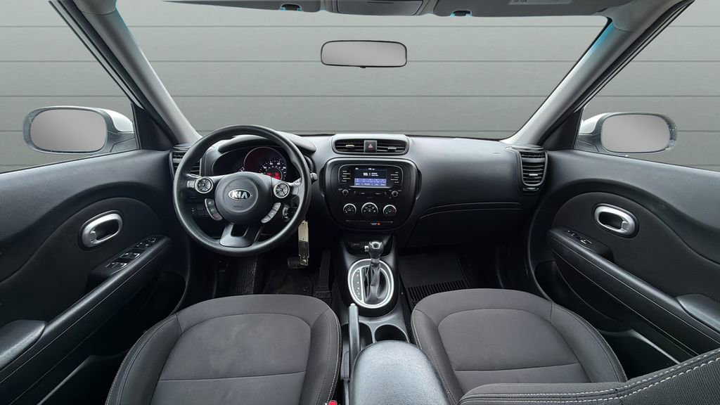 Used 2017 Kia Soul w/ Convenience Package image 9