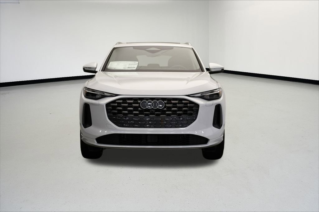 Used 2025 Audi Q5 Premium w/ Convenience Package image 8