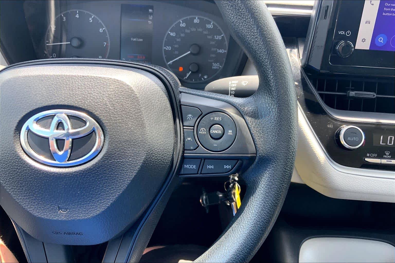 Used 2024 Toyota Corolla LE FWD image 33