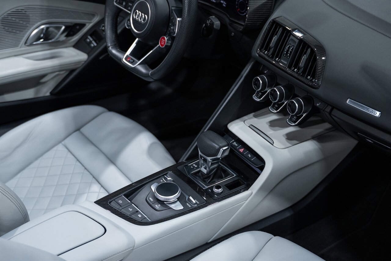 Used 2021 Audi R8 V10 RWD image 57