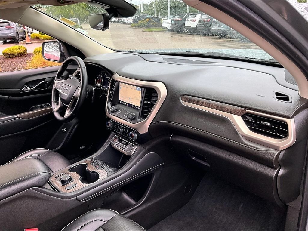 Used 2023 GMC Acadia Denali w/ Denali Ultimate Package AWD/4WD image 14
