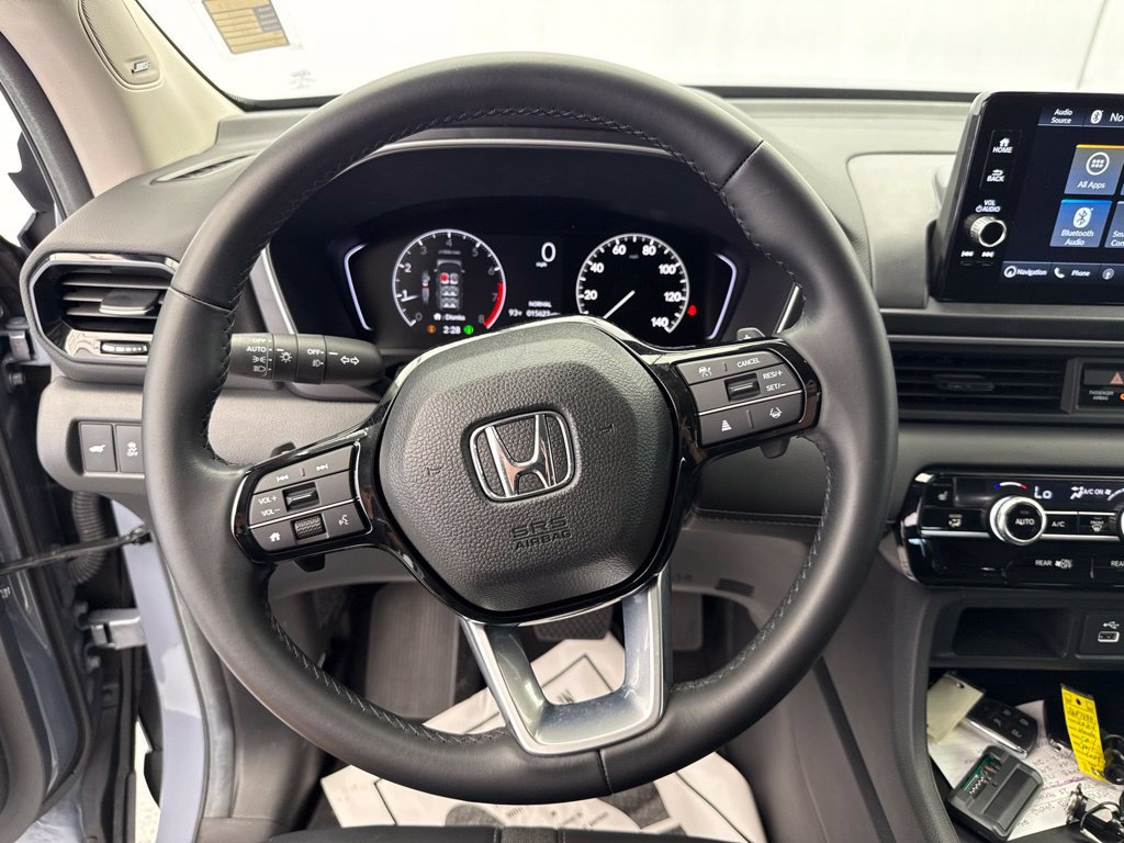Used 2025 Honda Pilot Touring image 26