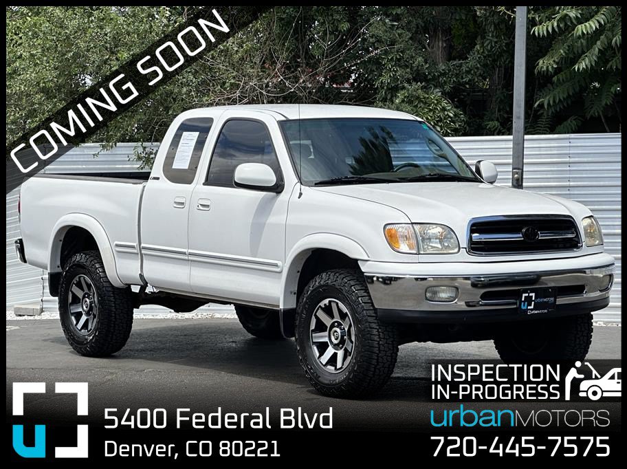 Used 2001 Toyota Tundra Limited w/ Off-Road Pkg AWD/4WD image 1