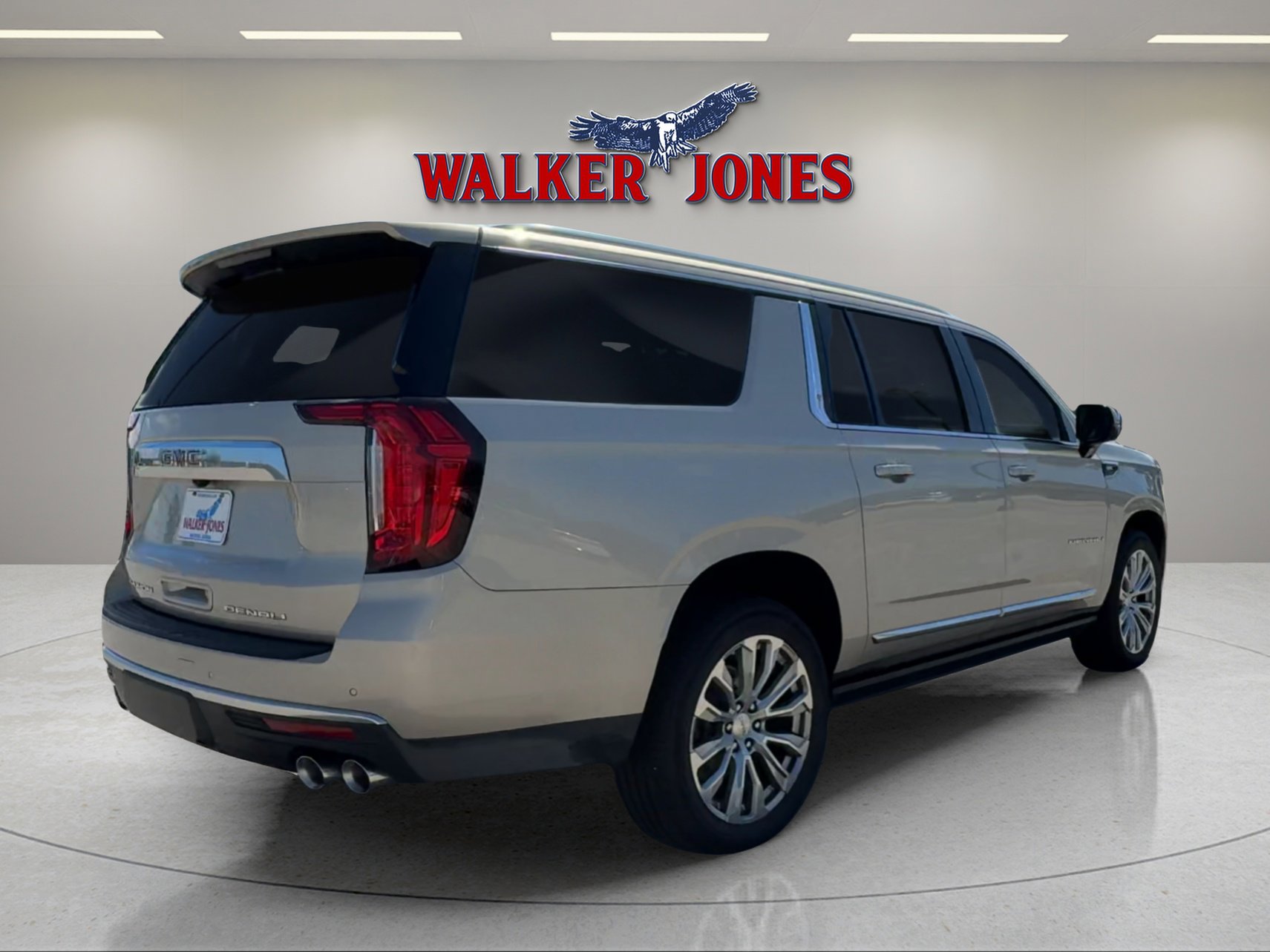 Used 2022 GMC Yukon XL Denali image 3