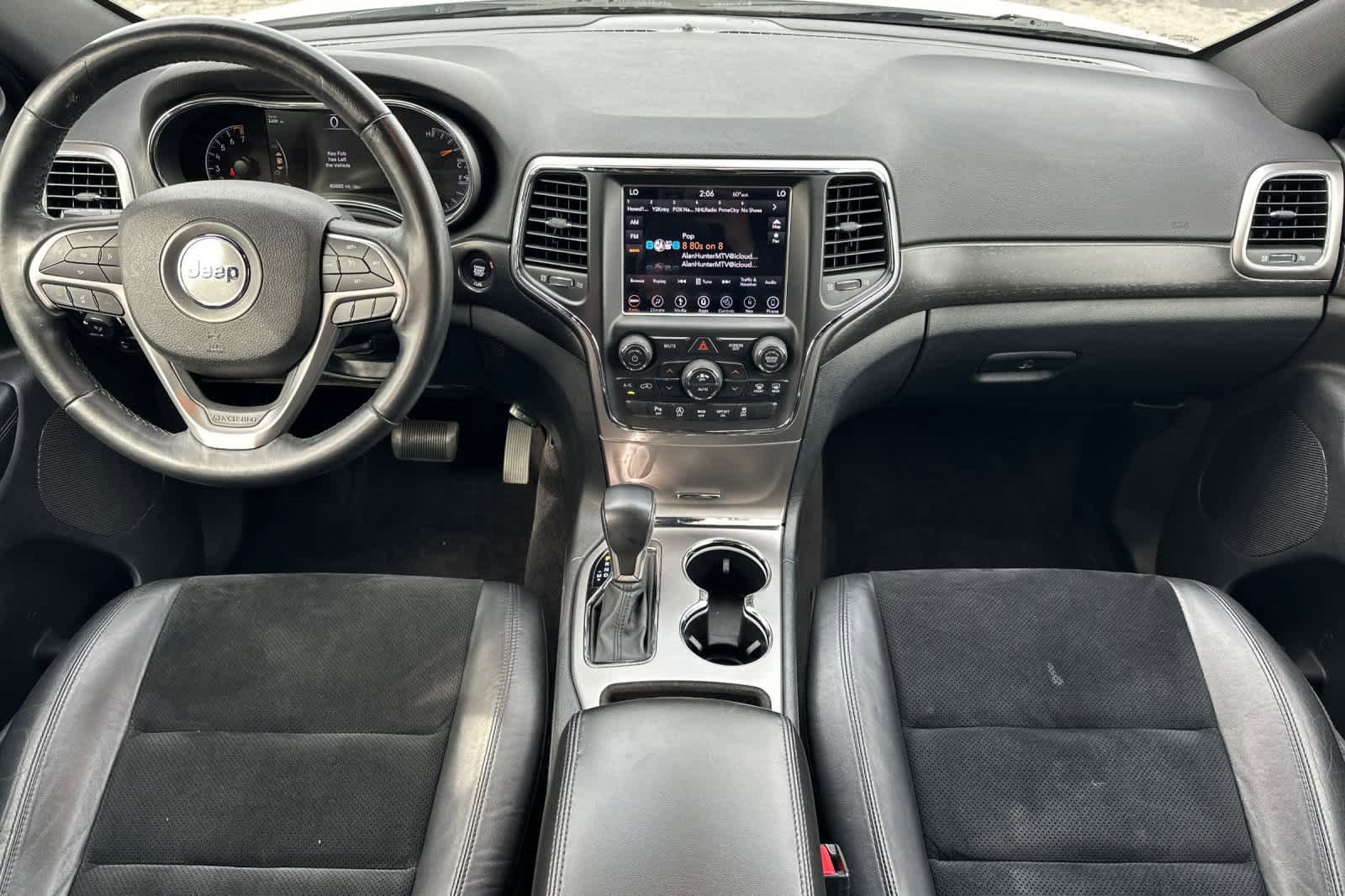 Used 2018 Jeep Grand Cherokee Altitude image 3
