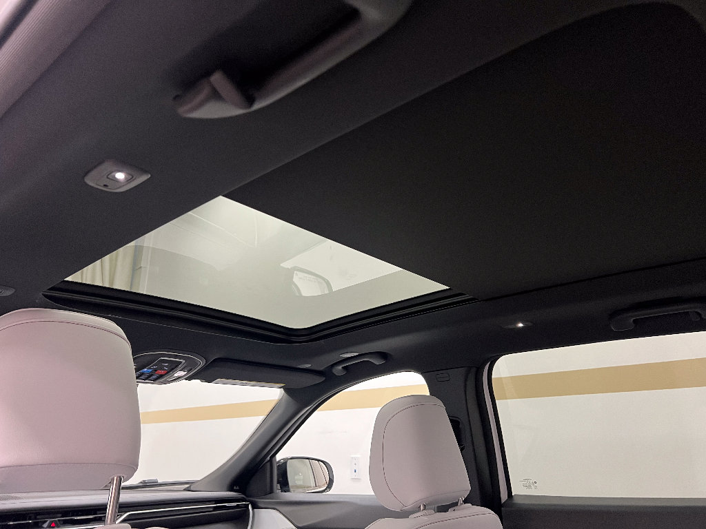 New 2026 Jeep Cherokee Overland image 11