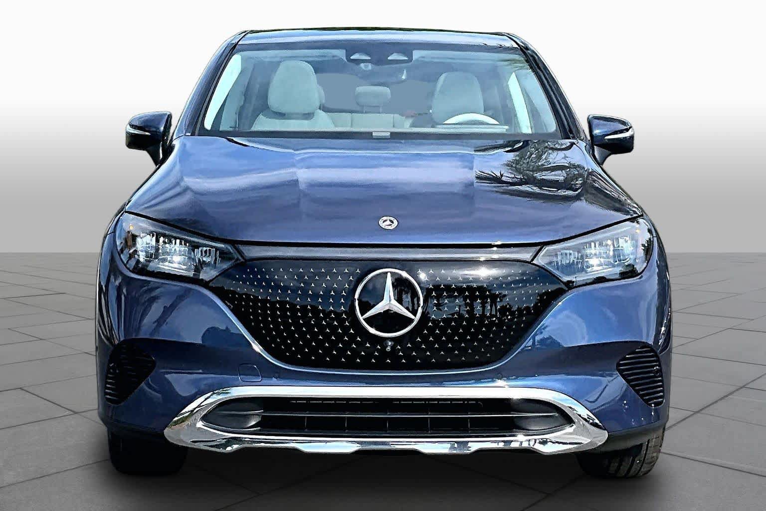 Certified 2023 Mercedes-Benz EQE 350+ SUV image 3