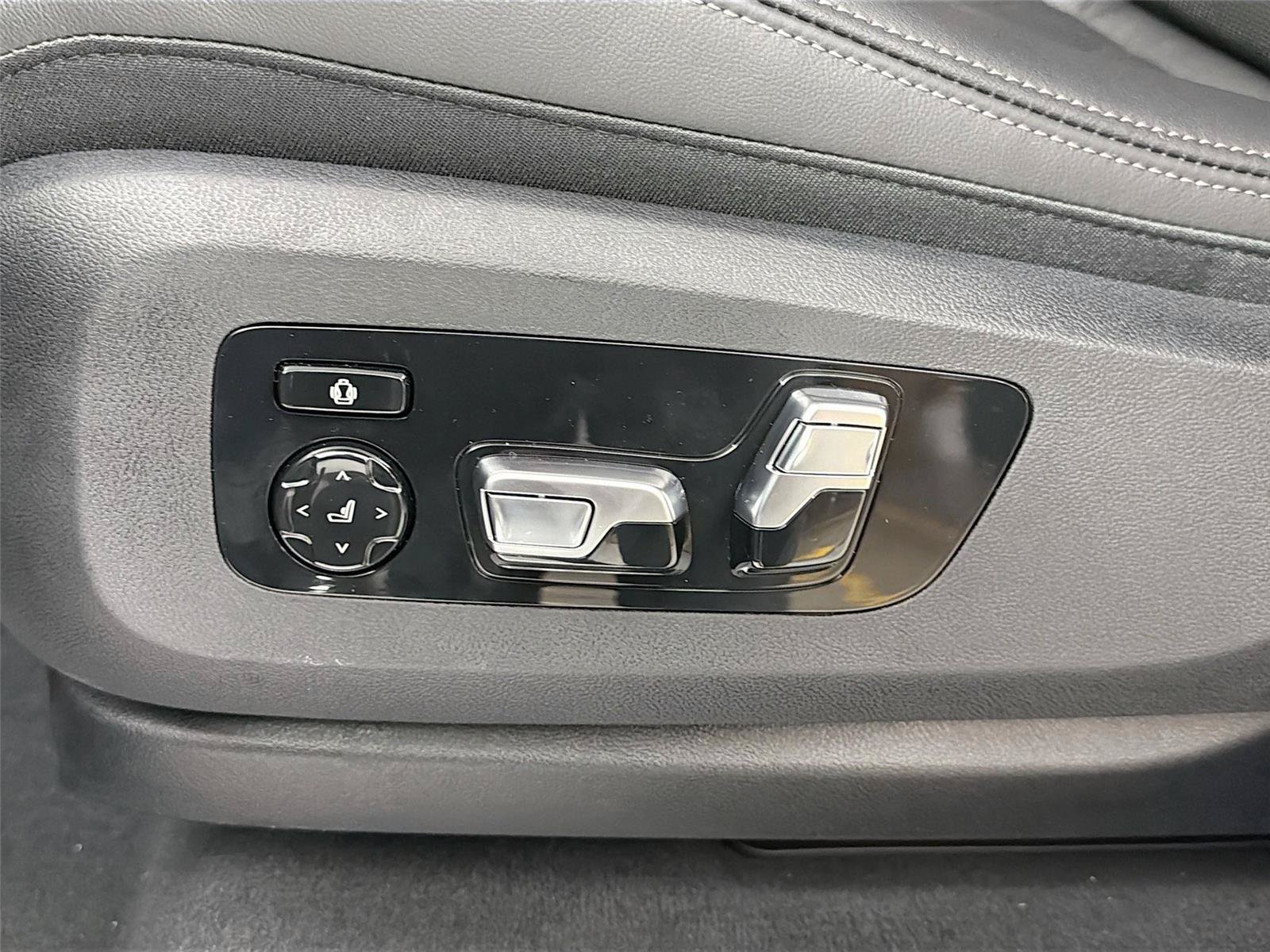 New 2026 BMW X5 sDrive40i w/ Climate Comfort Package RWD image 38