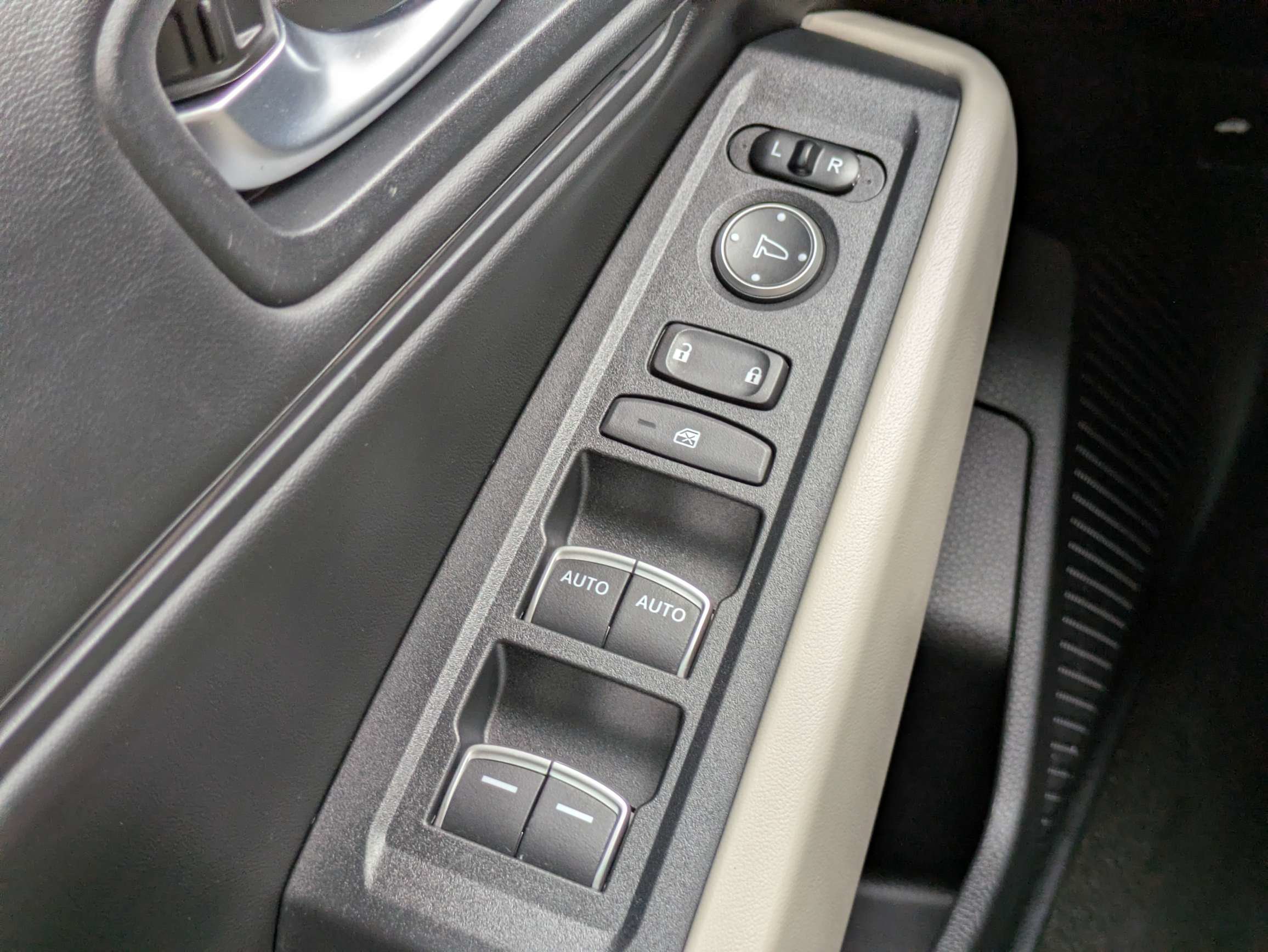 Used 2023 Honda Accord EX image 22