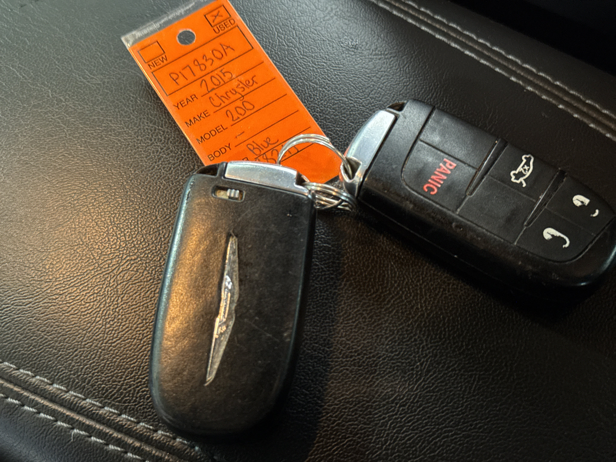 Used 2015 Chrysler 200 S FWD image 33