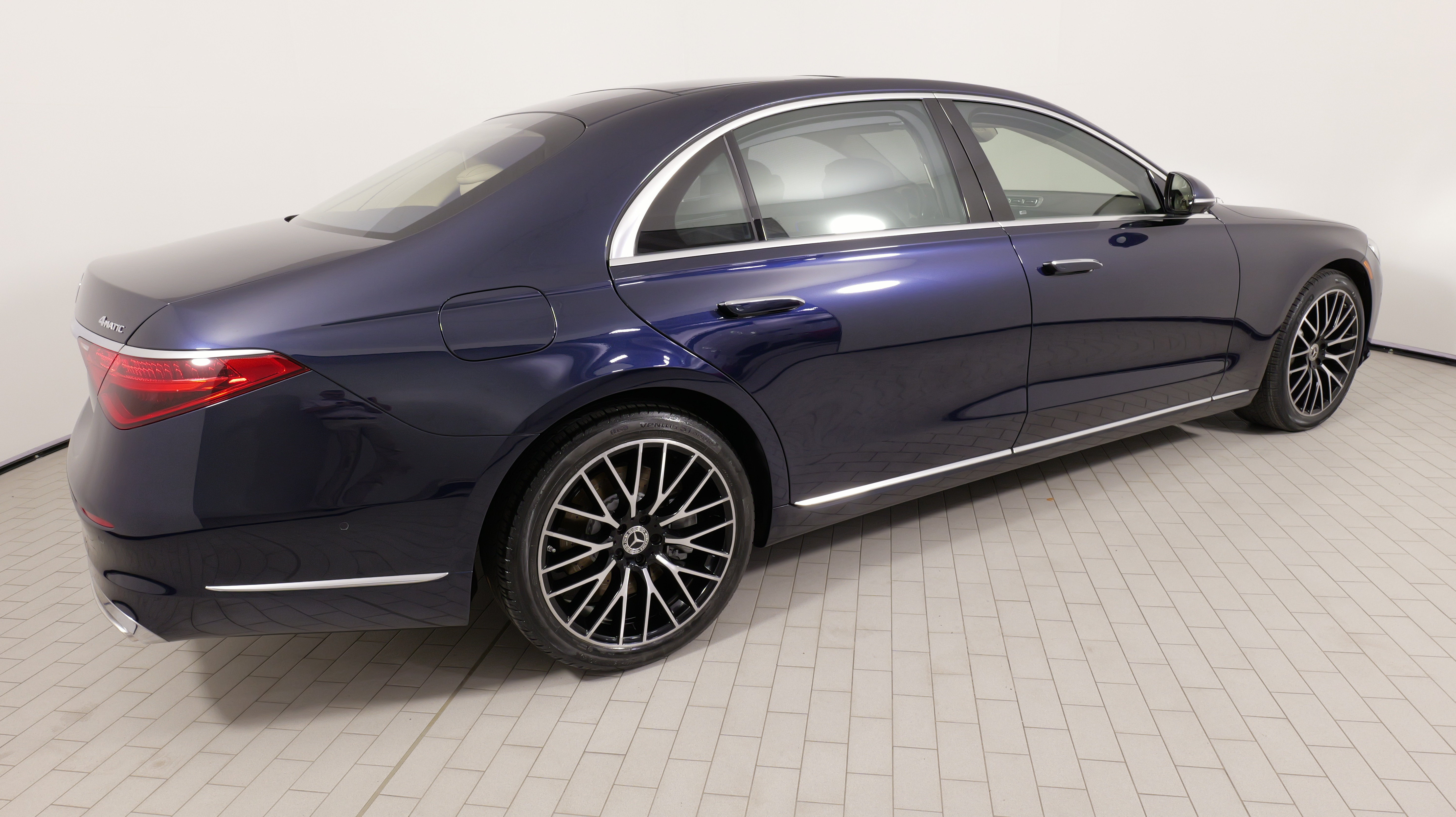 Used 2022 Mercedes-Benz S 580 4MATIC Sedan image 11