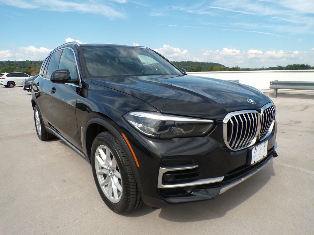 Used 2023 BMW X5 xDrive40i w/ Premium Package image 1