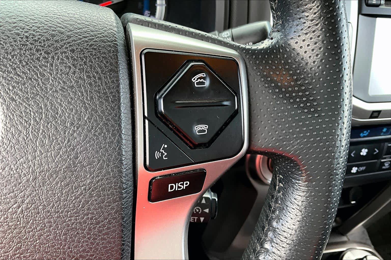 Used 2015 Toyota 4Runner Limited AWD/4WD image 22