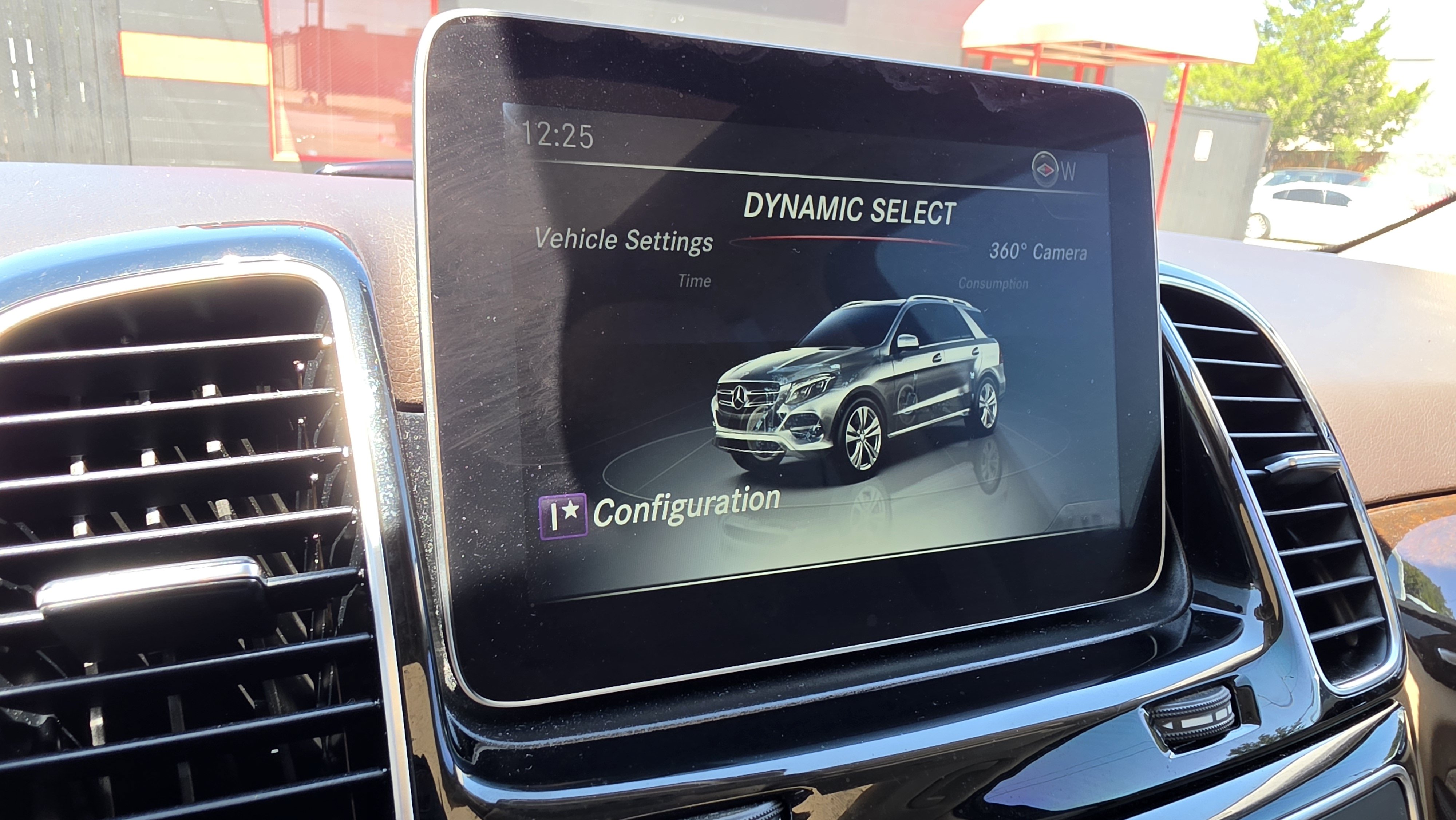 Used 2018 Mercedes-Benz GLE 350 w/ Premium 1 Package image 43