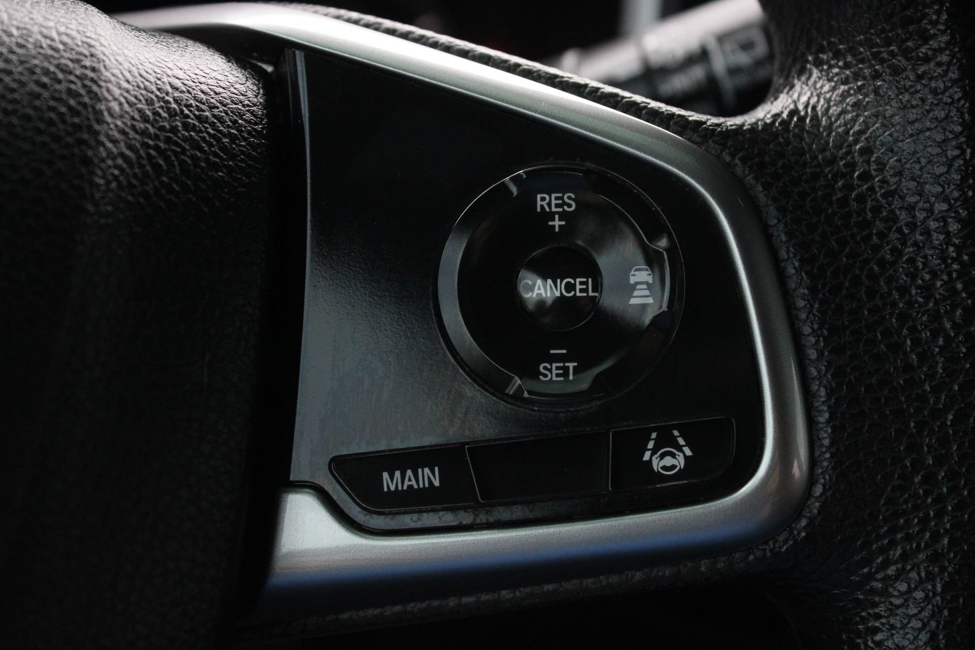 Used 2019 Honda CR-V EX image 30