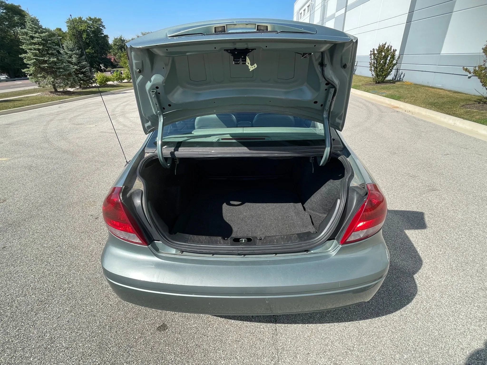 Used 2006 Ford Taurus SEL image 23