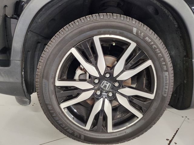 Used 2019 Honda Pilot Touring image 8