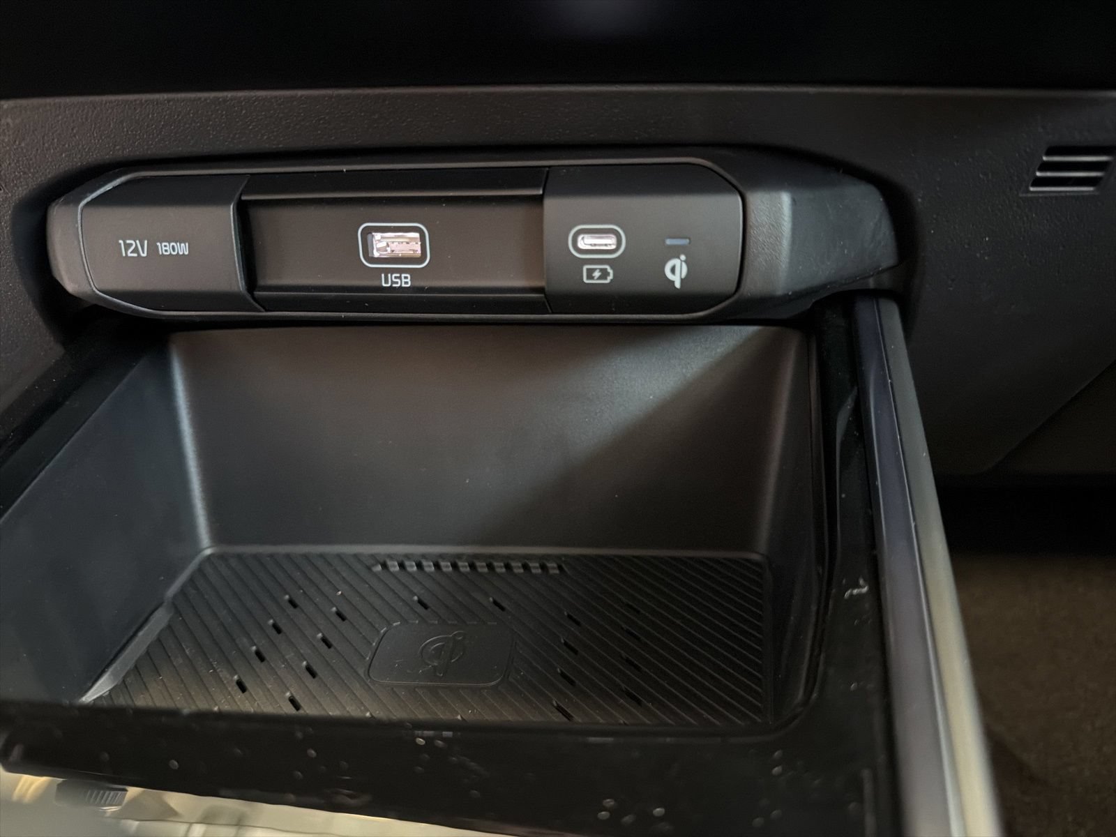 New 2026 Kia Niro EX FWD image 23