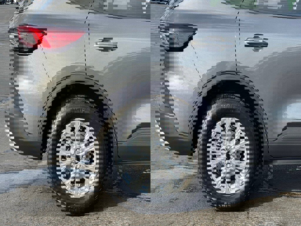 New 2025 Ford Escape Active image 36