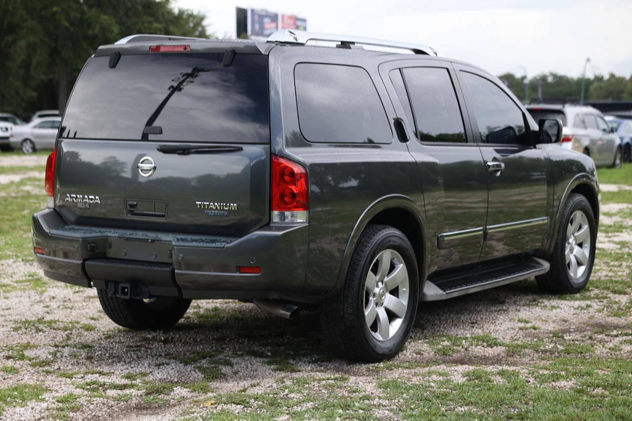 Used 2010 Nissan Armada Titanium RWD image 11