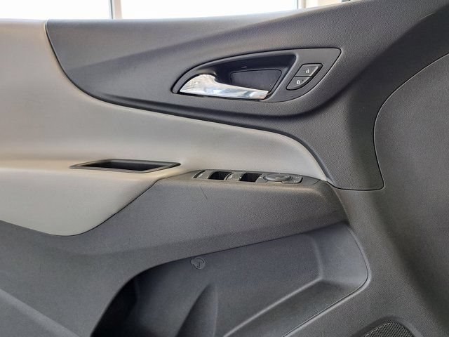 Used 2020 Chevrolet Equinox LS w/ LS Convenience Package FWD image 20