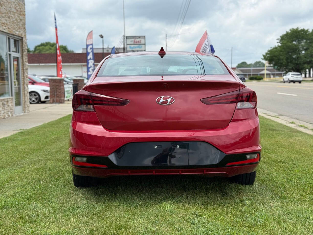 Used 2020 Hyundai Elantra SEL image 5