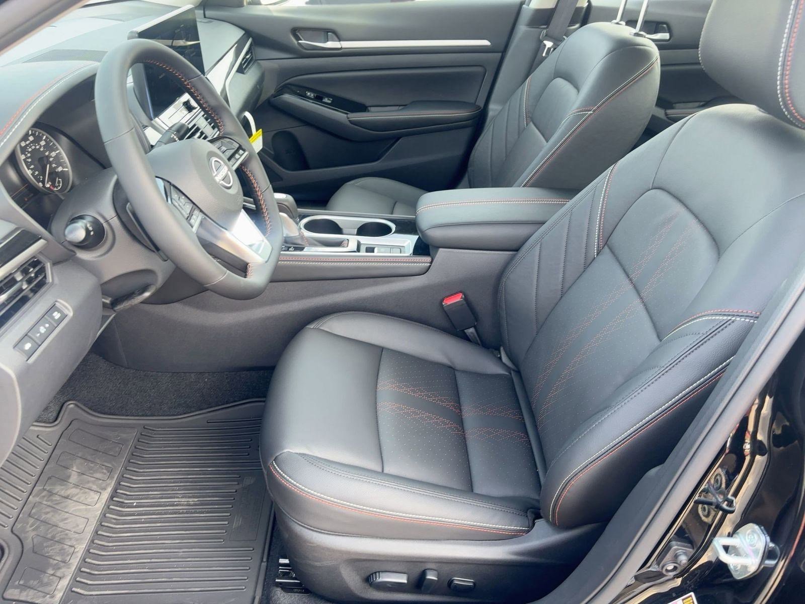 New 2025 Nissan Altima 2.5 SR w/ SR Premium Package image 5
