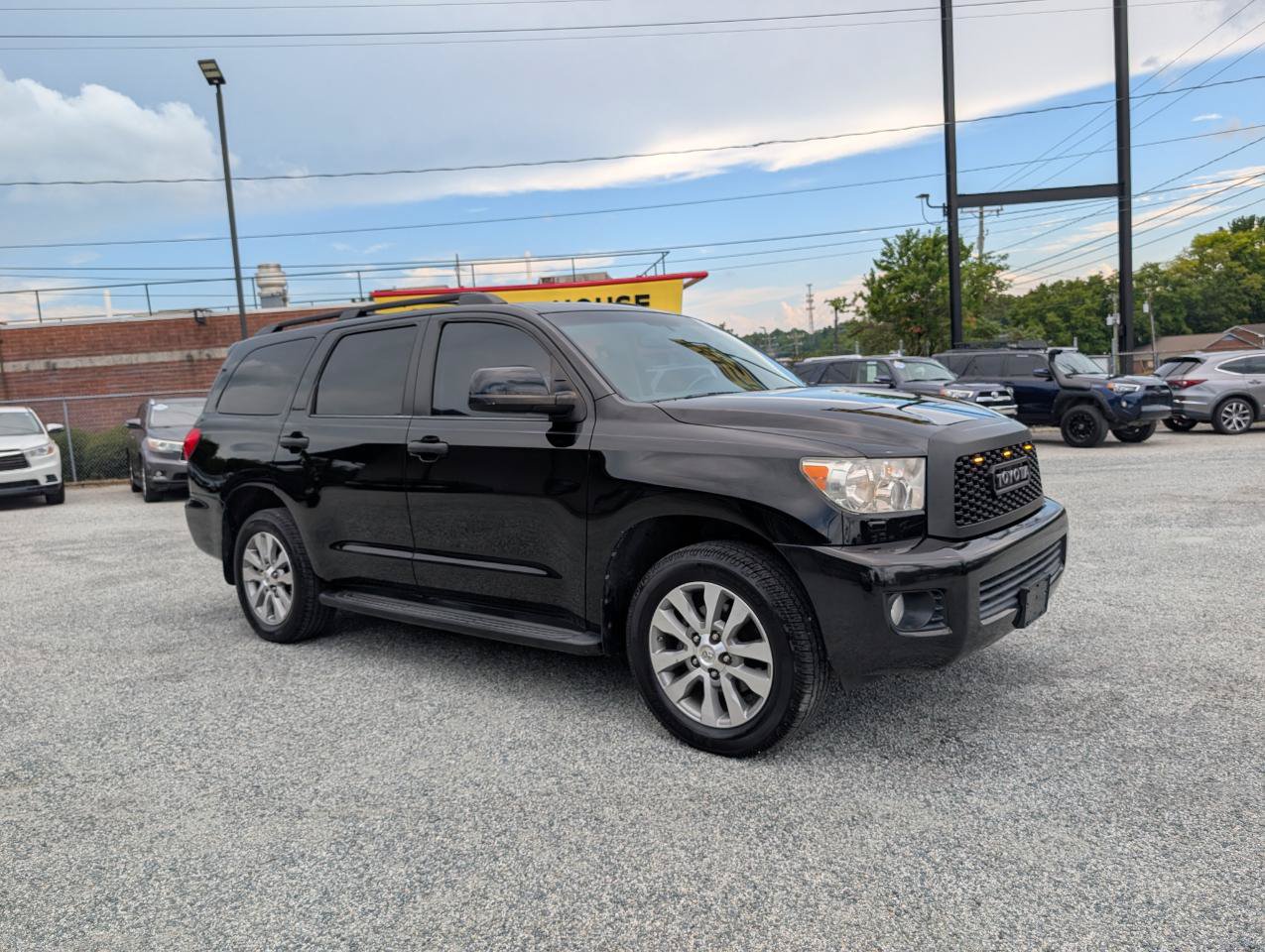 Used 2016 Toyota Sequoia Limited w/ Safety & Convenience Package AWD/4WD image 3