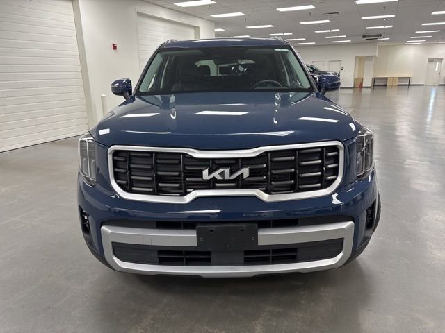 Used 2025 Kia Telluride S image 2