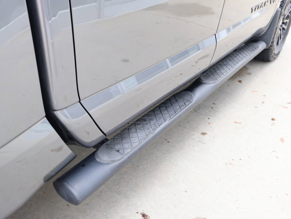 Used 2019 Nissan Titan SV w/ SV Convenience Package AWD/4WD image 30