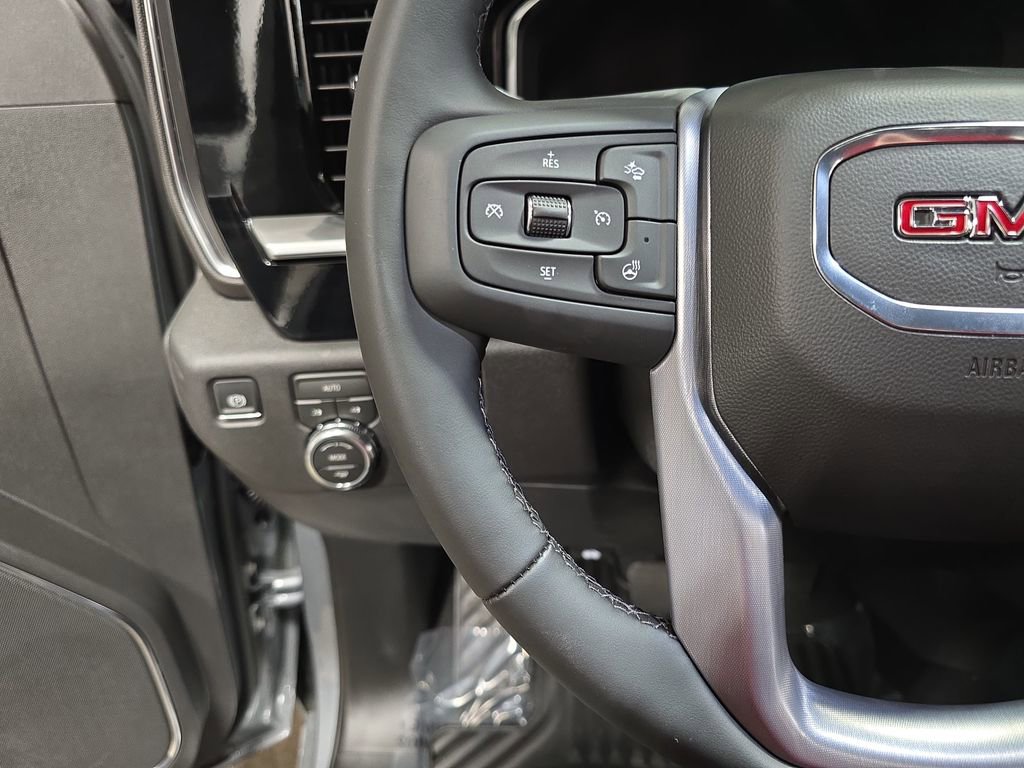 New 2026 GMC Sierra 1500 Elevation image 16