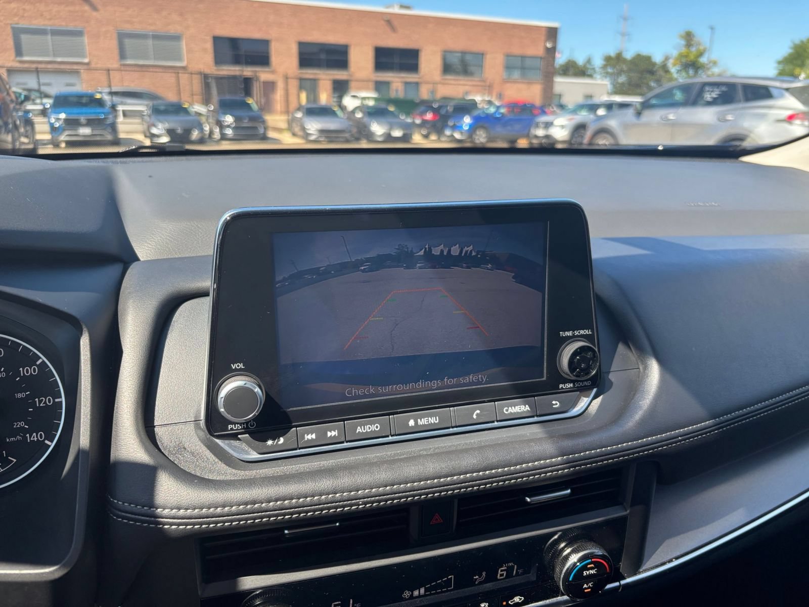 Used 2025 Chevrolet Equinox LT AWD/4WD image 22