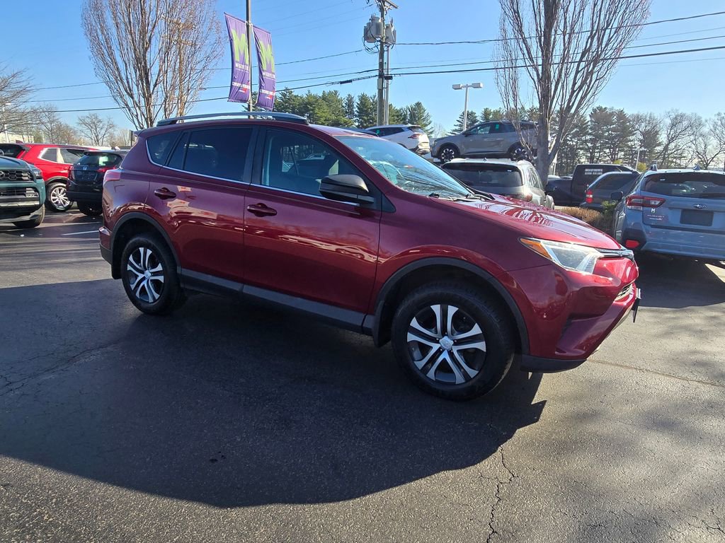 Used 2018 Toyota RAV4 LE w/ All Weather Liner Package AWD/4WD image 9