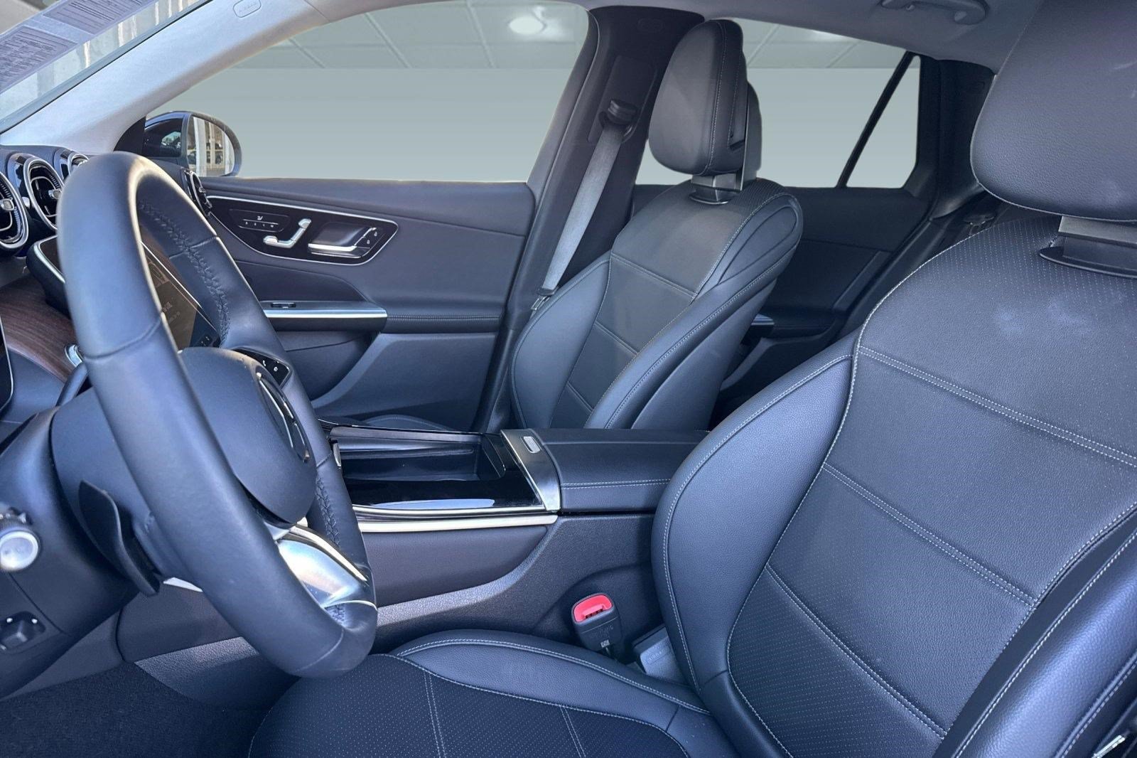 Certified 2025 Mercedes-Benz GLC 350e 4MATIC image 5