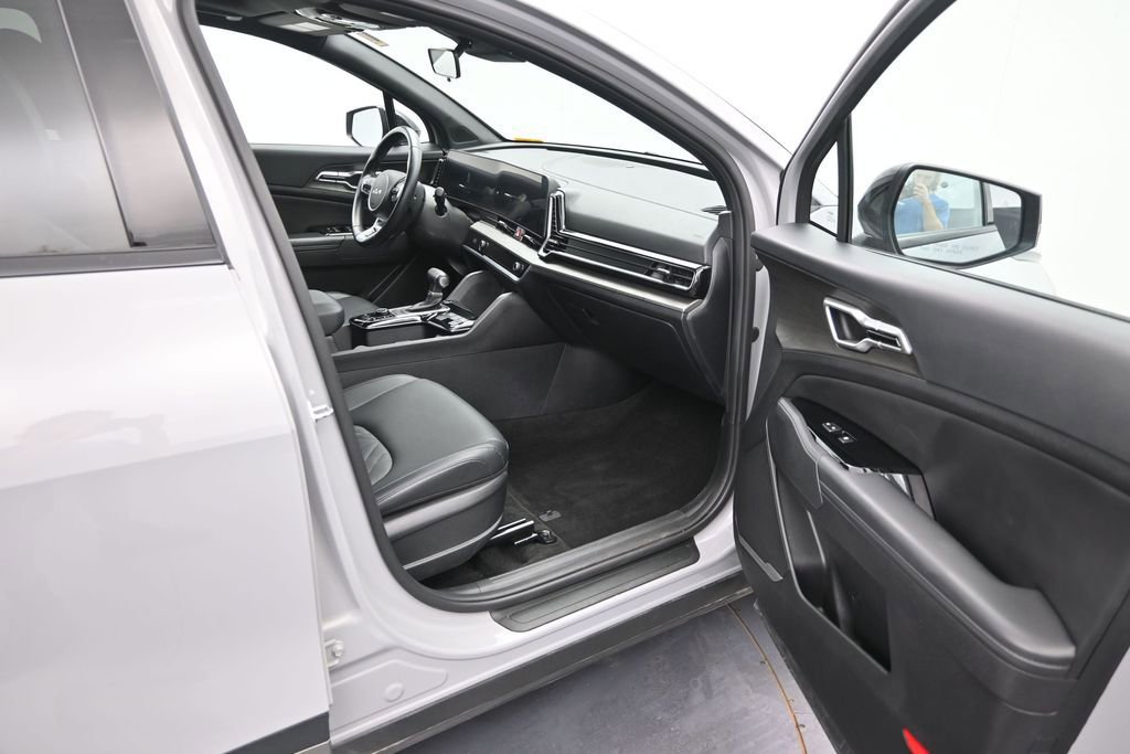 Used 2024 Kia Sportage X-Line w/ X-Line Premium Package AWD/4WD image 17
