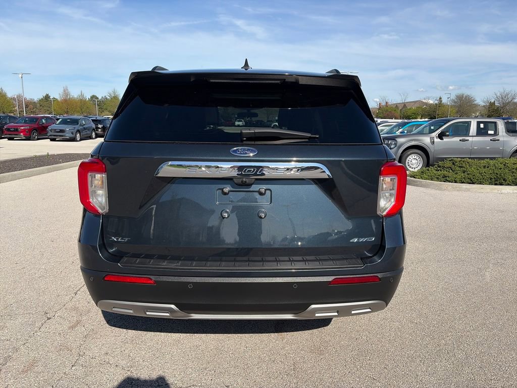 Used 2023 Ford Explorer XLT w/ Equipment Group 202A AWD/4WD image 6