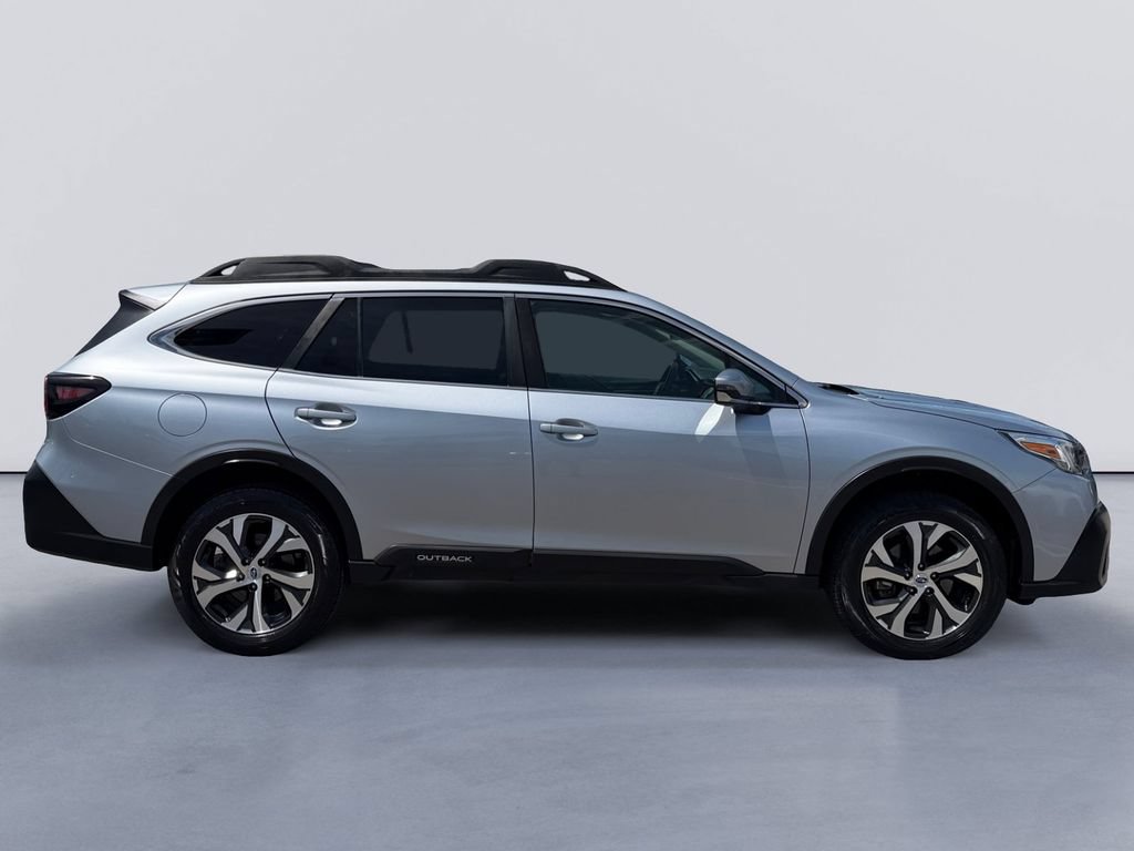 Used 2022 Subaru Outback Limited XT AWD/4WD image 2