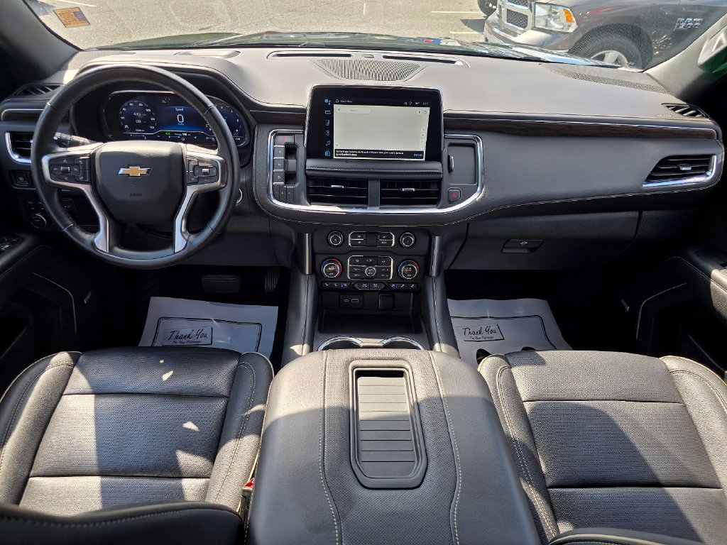 Used 2024 Chevrolet Tahoe Premier AWD/4WD image 3