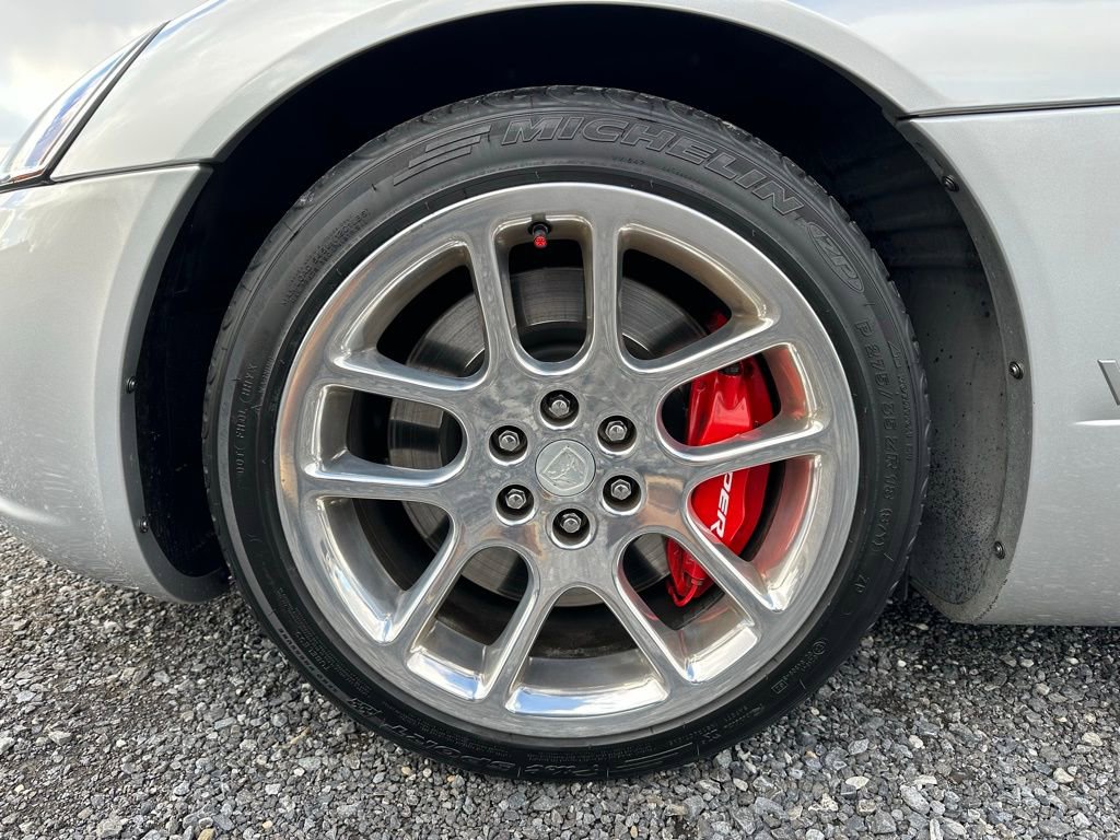 Used 2005 Dodge Viper SRT-10 image 10