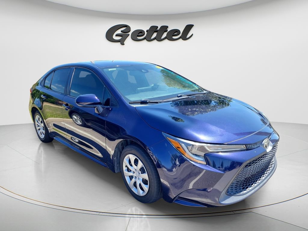 Used 2020 Toyota Corolla LE image 3