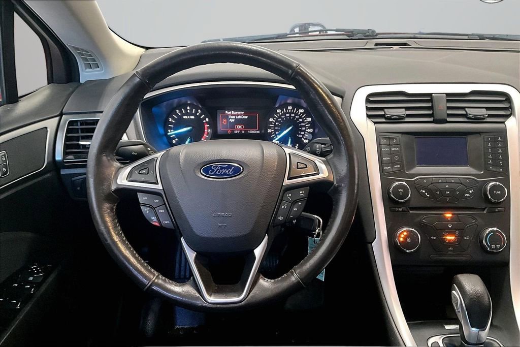 Used 2014 Ford Fusion SE w/ Equipment Group 201A image 8