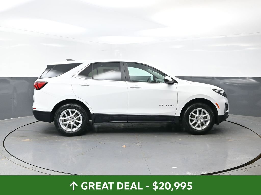 Used 2023 Chevrolet Equinox LT AWD/4WD image 2