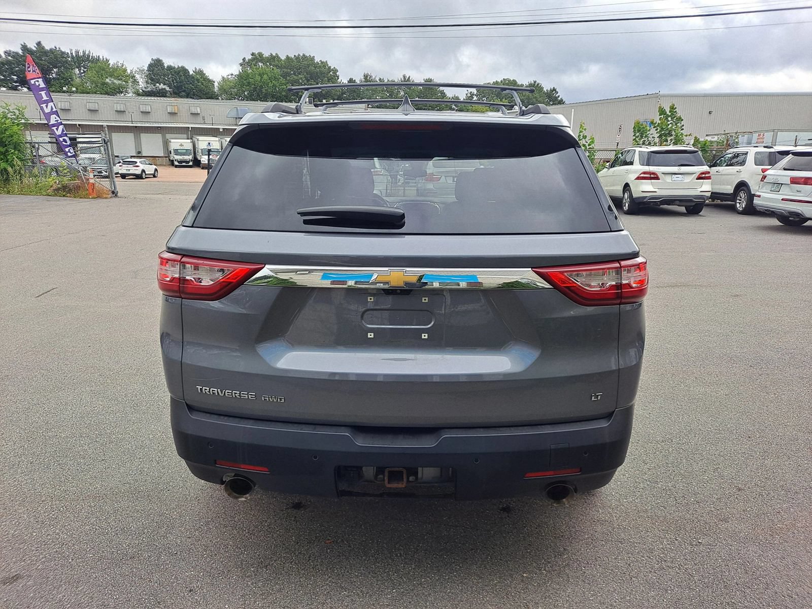 Used 2019 Chevrolet Traverse LT w/ LT Premium Package AWD/4WD image 6