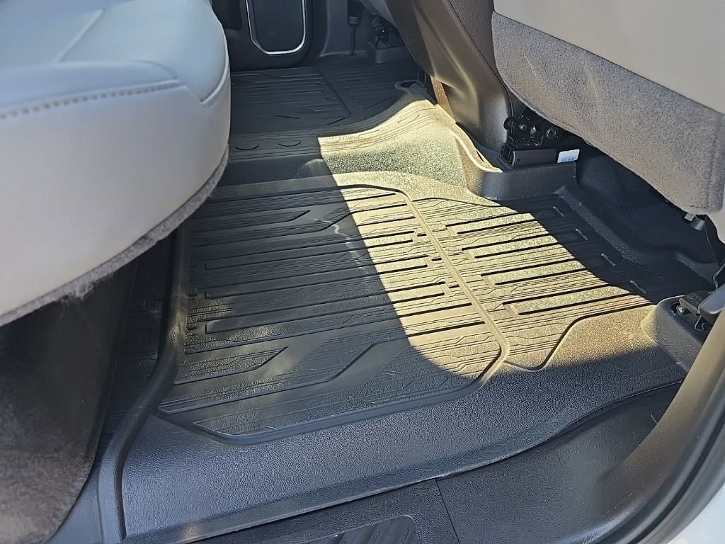 Used 2023 GMC Sierra 1500 SLT w/ SLT Convenience Package image 30