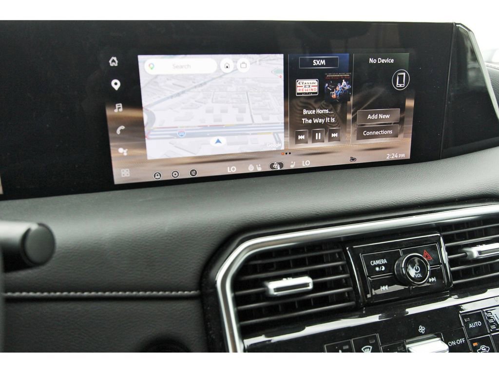 Used 2025 Nissan Armada SL image 19