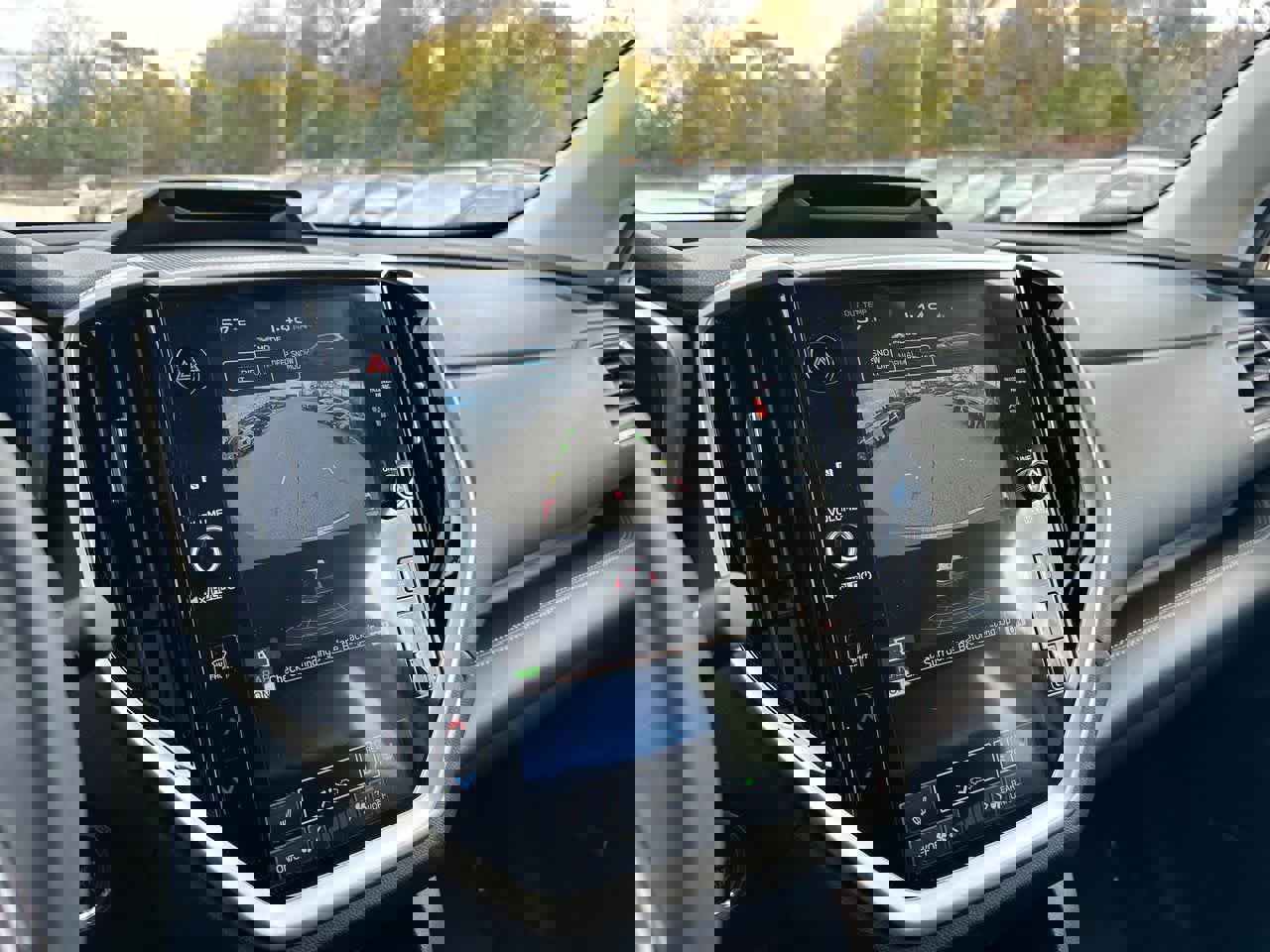 Certified 2025 Subaru Ascent Limited image 32