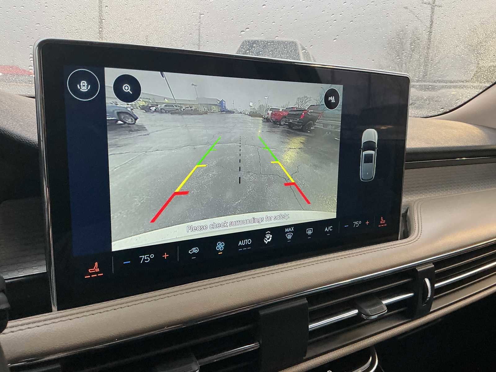 Used 2025 Lincoln Corsair AWD image 13